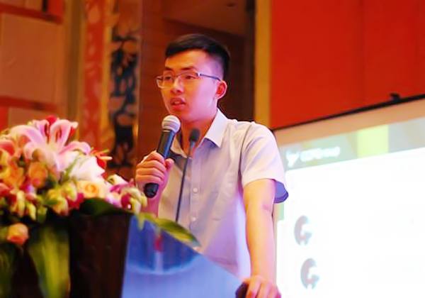 李毅.png 李毅.png